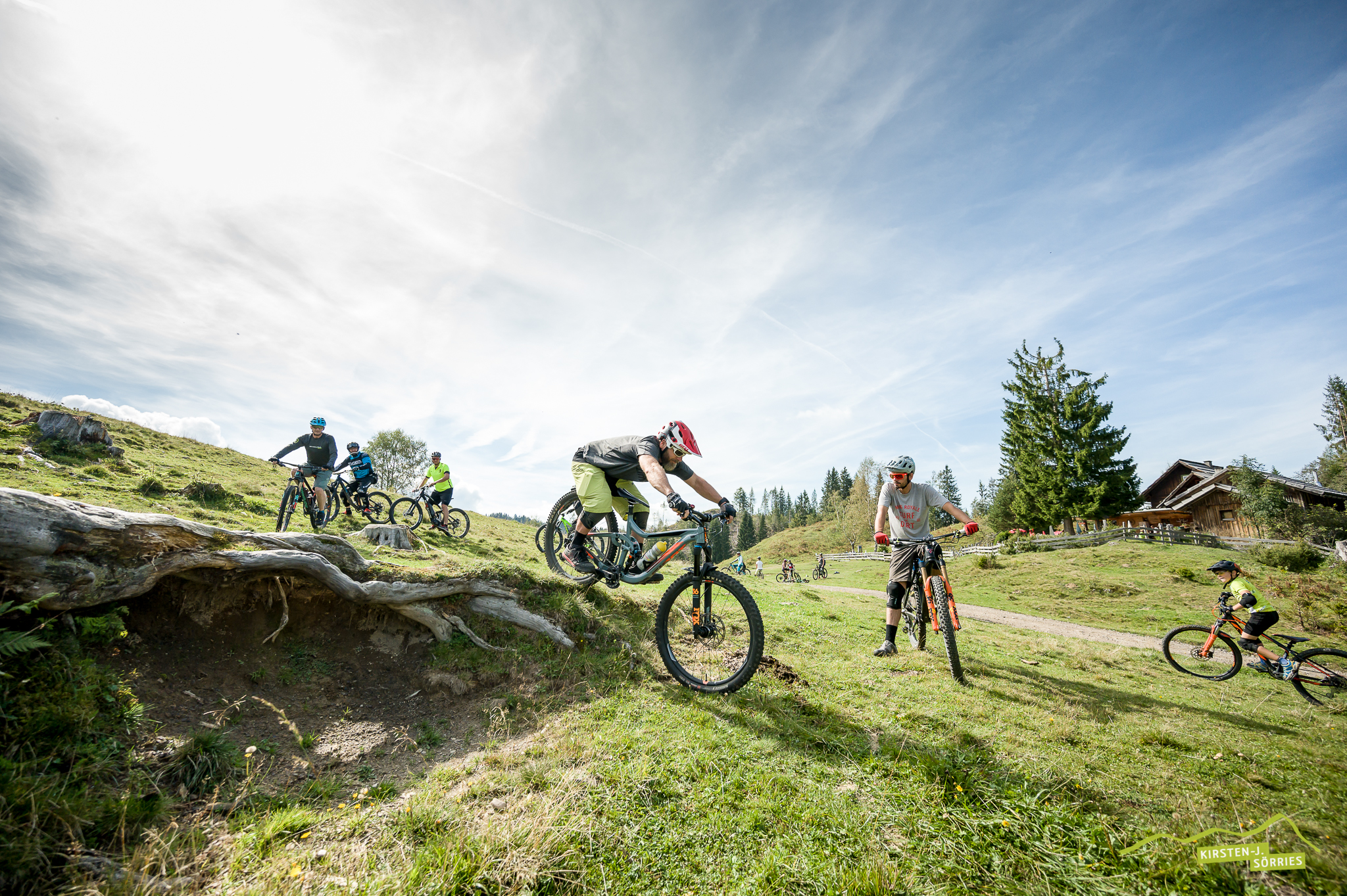 Surrey Dij Startpunt Mountainbike Trail- und Testtage am Weissensee